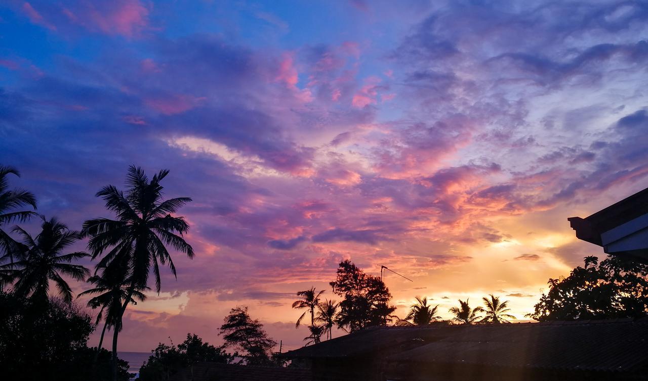 White Villa Beach Resort ミリッサ エクステリア 写真