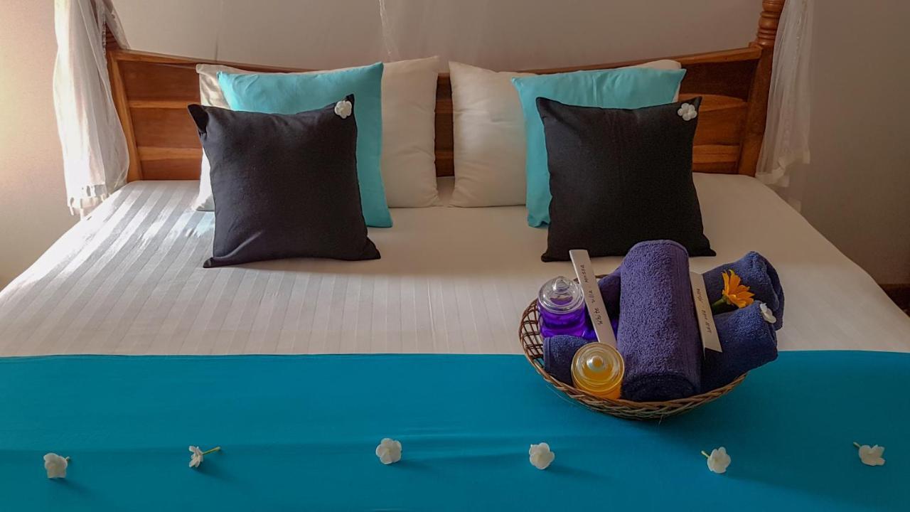 White Villa Beach Resort ミリッサ エクステリア 写真