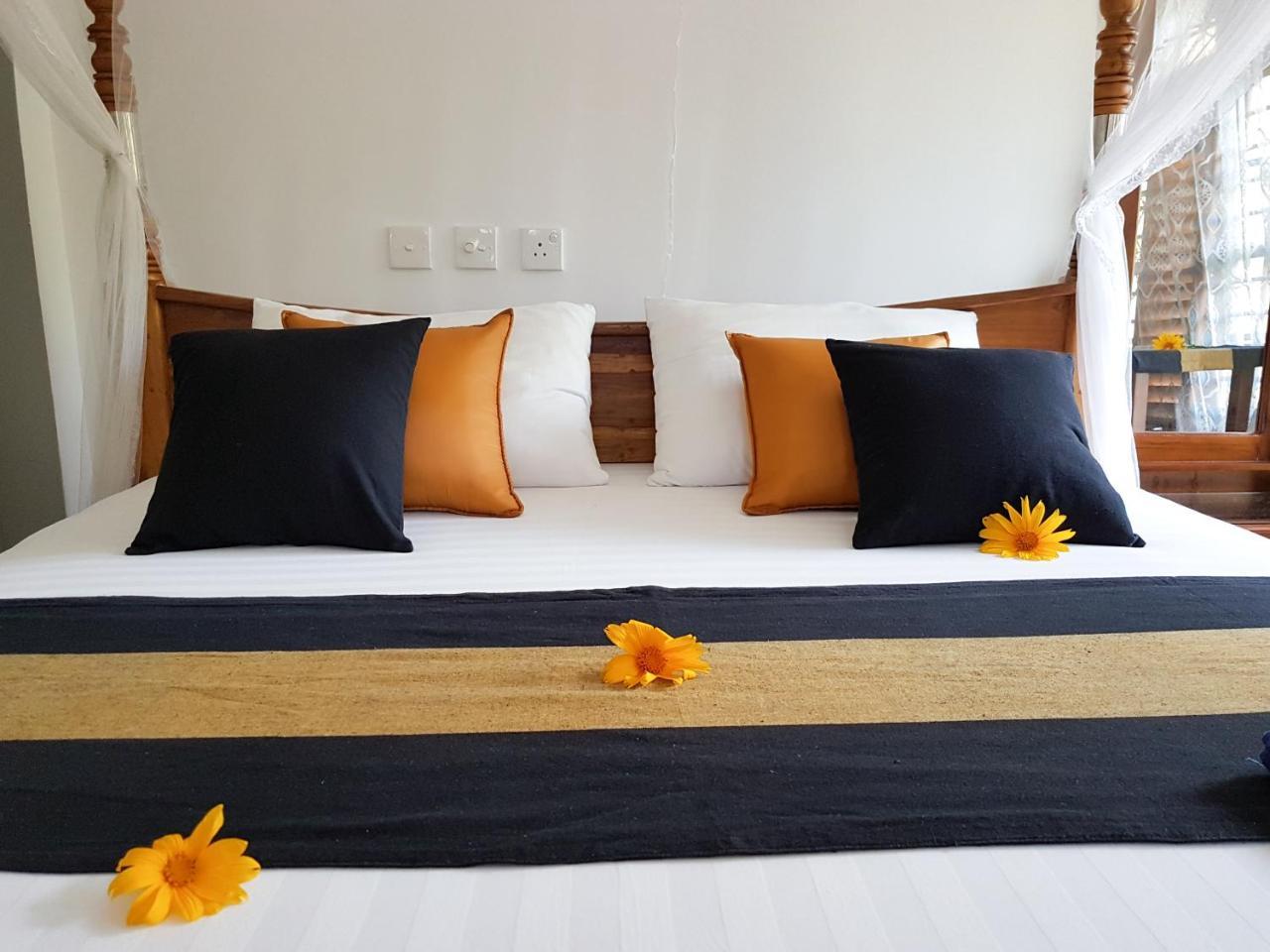 White Villa Beach Resort ミリッサ エクステリア 写真