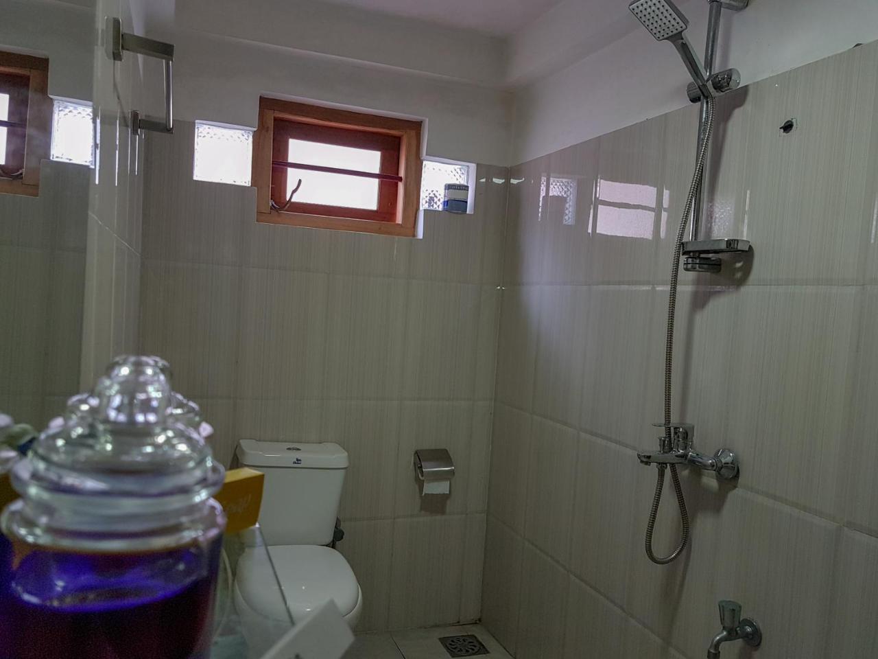 White Villa Beach Resort ミリッサ エクステリア 写真