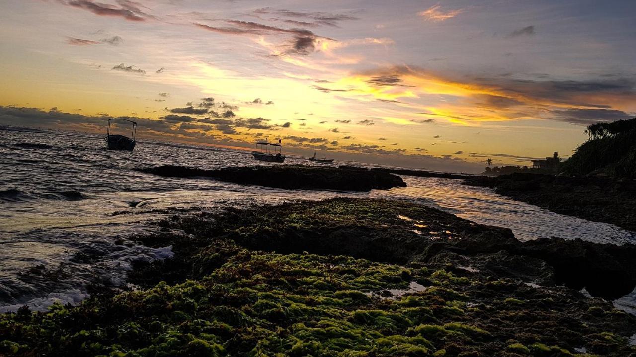 White Villa Beach Resort ミリッサ エクステリア 写真